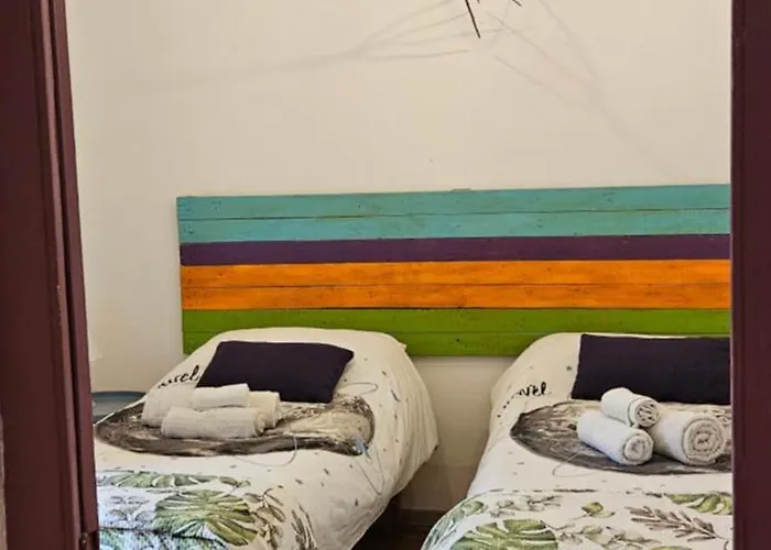 Large Near Politeama 2 Bathrooms Up To 8 Guests